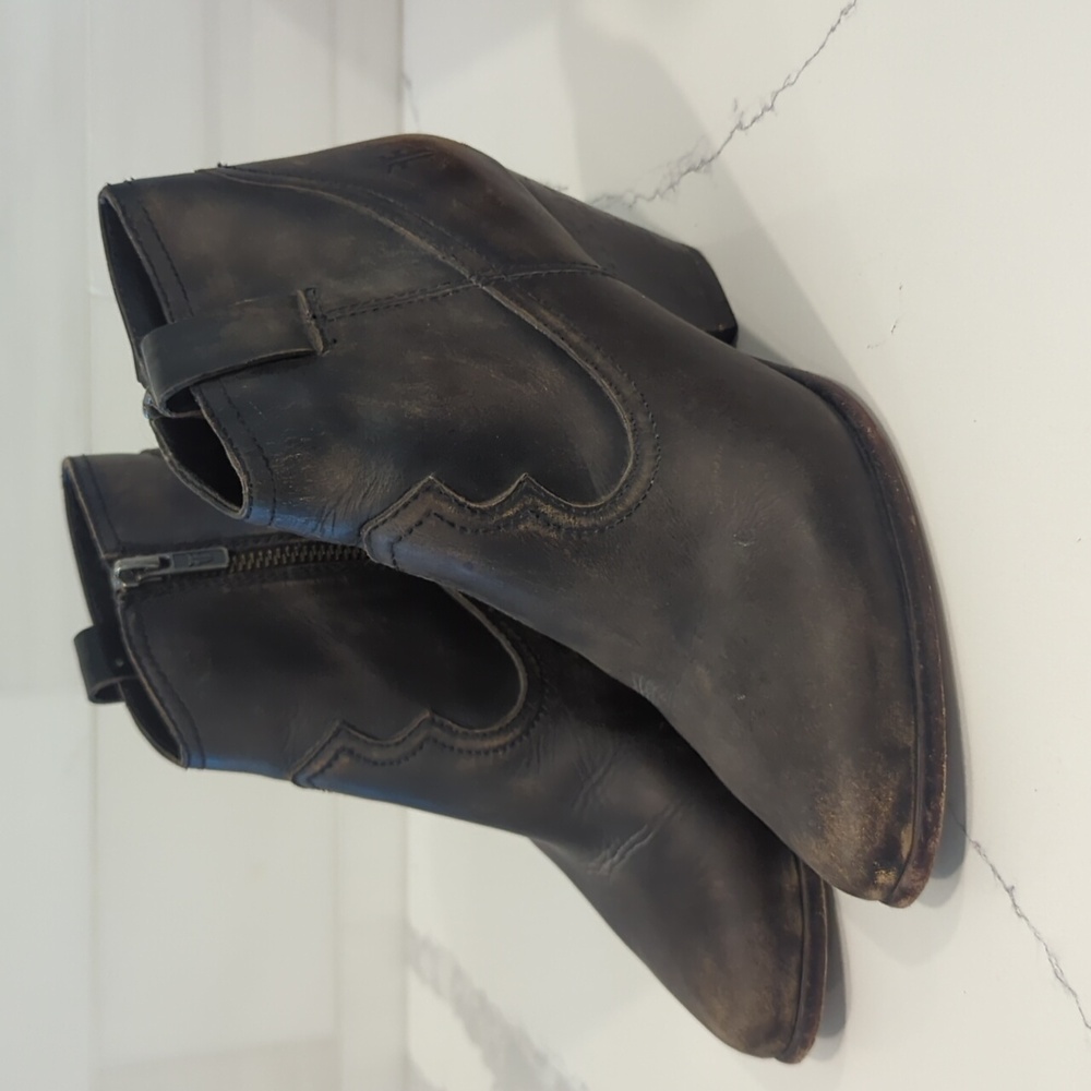 Frye Reina distressed bootie
